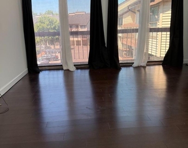 3015 Revere Ct - Photo Thumbnail 3