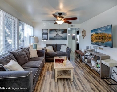 2210 Central Avenue - Photo Thumbnail 2