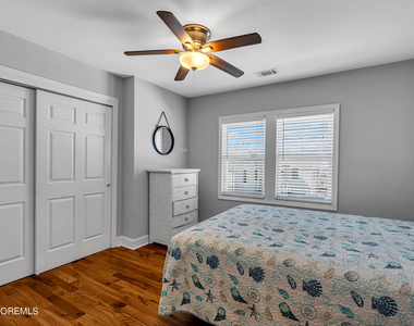 10 Pershing Avenue - Photo Thumbnail 11