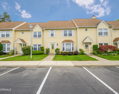 7 Heritage Terrace - Photo Thumbnail 1