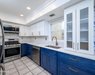 7 Heritage Terrace - Photo Thumbnail 12