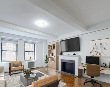 West 55 Street - Photo Thumbnail 3