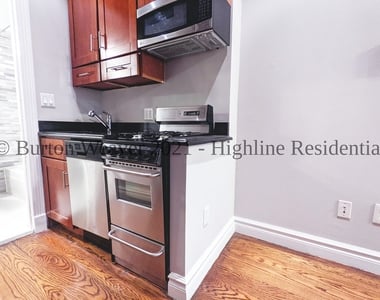 West 53rd Street - Photo Thumbnail 2