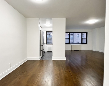 East 56 Street - Photo Thumbnail 1