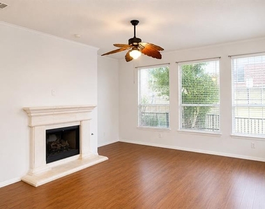 836 Mullrany Drive - Photo Thumbnail 6