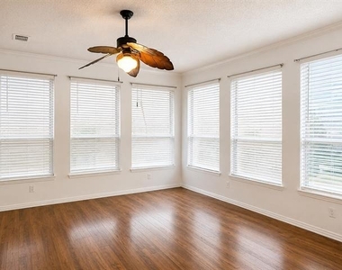 836 Mullrany Drive - Photo Thumbnail 5
