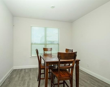 3016 Cerro Ranch Road - Photo Thumbnail 12