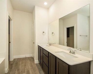 3016 Cerro Ranch Road - Photo Thumbnail 20
