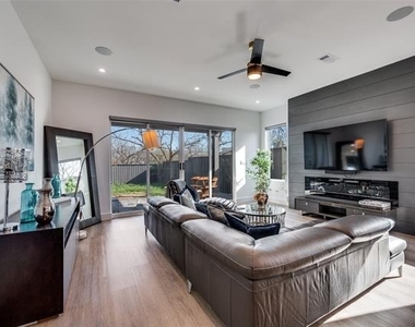 2308 Douglas Avenue - Photo Thumbnail 4