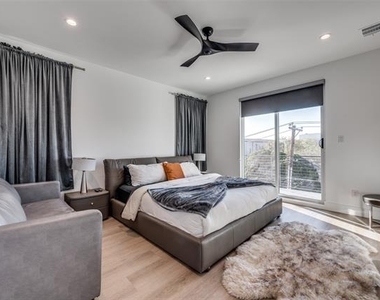 2308 Douglas Avenue - Photo Thumbnail 19
