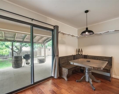 5700 Wessex Avenue - Photo Thumbnail 9