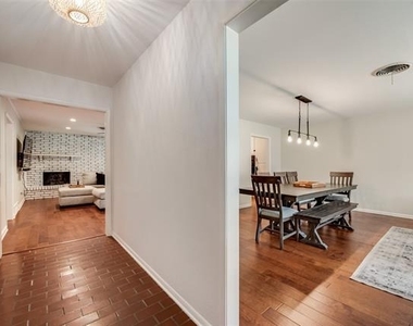 5700 Wessex Avenue - Photo Thumbnail 4