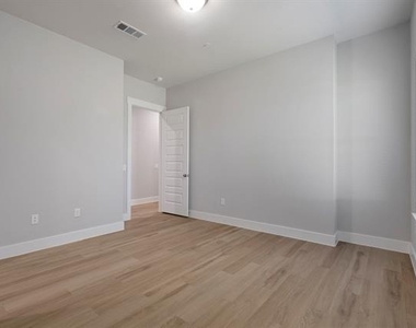 8401 Casita - Photo Thumbnail 10