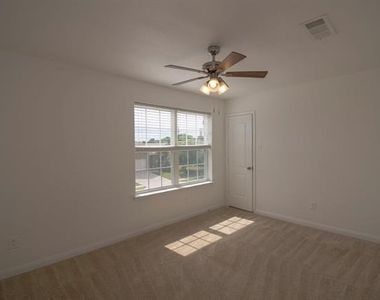 223 Magnolia Drive - Photo Thumbnail 23