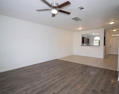 223 Magnolia Drive - Photo Thumbnail 6