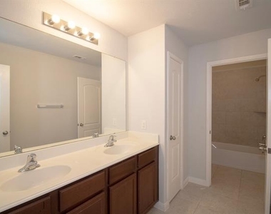 223 Magnolia Drive - Photo Thumbnail 18