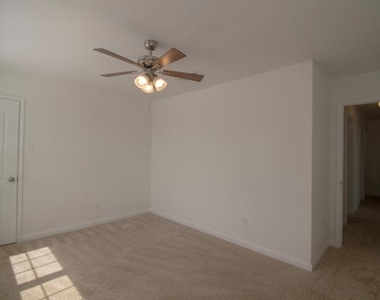 223 Magnolia Drive - Photo Thumbnail 24