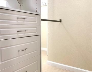 1410 Indian Lake Trail - Photo Thumbnail 9