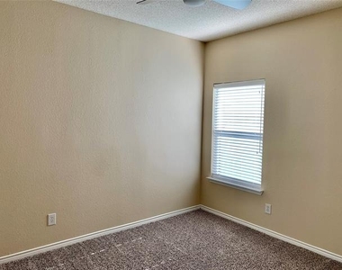 1410 Indian Lake Trail - Photo Thumbnail 14