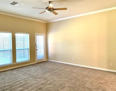 1410 Indian Lake Trail - Photo Thumbnail 7