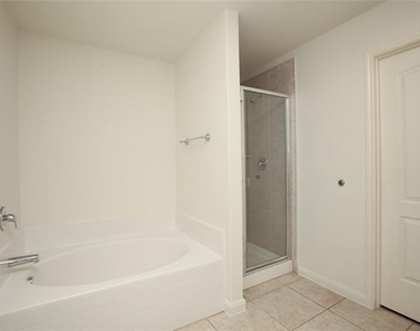 1325 Englemann Drive - Photo Thumbnail 12