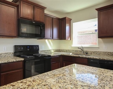 1325 Englemann Drive - Photo Thumbnail 9