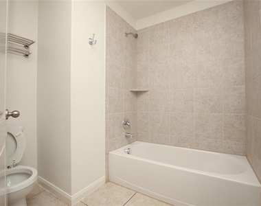 1325 Englemann Drive - Photo Thumbnail 17