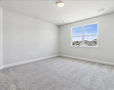 905 Sicily Boulevard - Photo Thumbnail 2