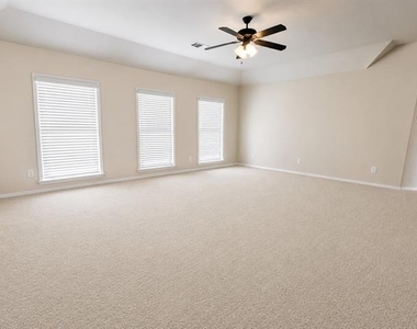 5117 Sweetgum Court - Photo Thumbnail 15