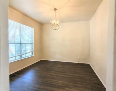 5117 Sweetgum Court - Photo Thumbnail 1
