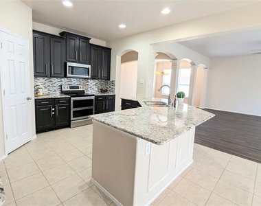 5117 Sweetgum Court - Photo Thumbnail 11
