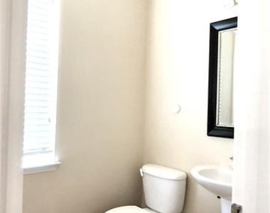 5117 Sweetgum Court - Photo Thumbnail 12