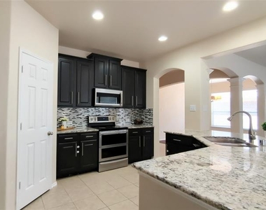 5117 Sweetgum Court - Photo Thumbnail 9