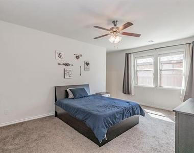 2444 Evening Stone Drive - Photo Thumbnail 9