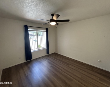 4730 W Northern Avenue - Photo Thumbnail 5