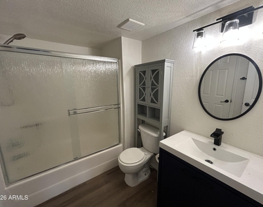 4730 W Northern Avenue - Photo Thumbnail 7