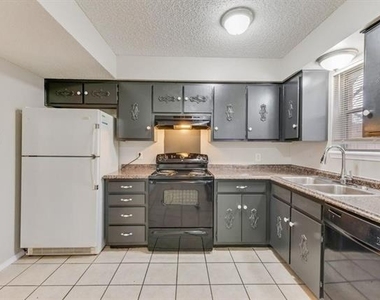 1728 Sanford - Photo Thumbnail 4