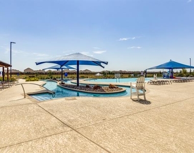 4913 Sagerun Drive - Photo Thumbnail 3