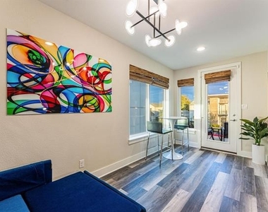 4013 Ivanhoe Lane - Photo Thumbnail 20