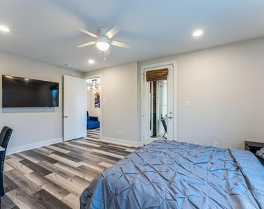 4013 Ivanhoe Lane - Photo Thumbnail 14