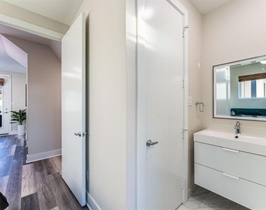 4013 Ivanhoe Lane - Photo Thumbnail 25