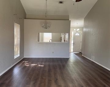 1009 Danforth Court - Photo Thumbnail 9