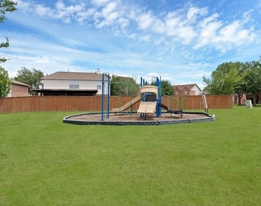 1002 Manassas Drive - Photo Thumbnail 33