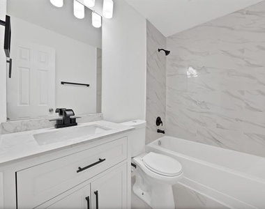 1002 Manassas Drive - Photo Thumbnail 27