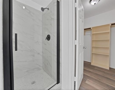 1002 Manassas Drive - Photo Thumbnail 22