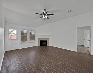 1002 Manassas Drive - Photo Thumbnail 15