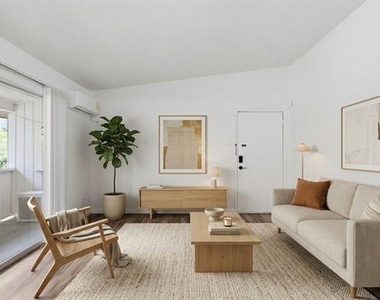2627 Douglas Avenue - Photo Thumbnail 5