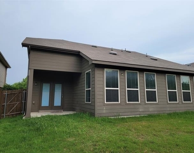 4725 Redbud Drive - Photo Thumbnail 23