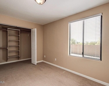 14837 N El Sobrante Avenue - Photo Thumbnail 13