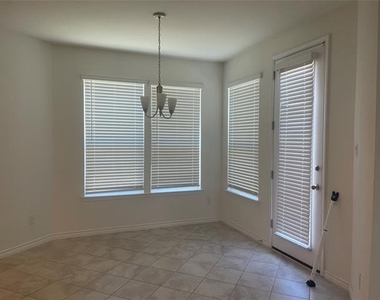 8921 Bison Creek Drive - Photo Thumbnail 7